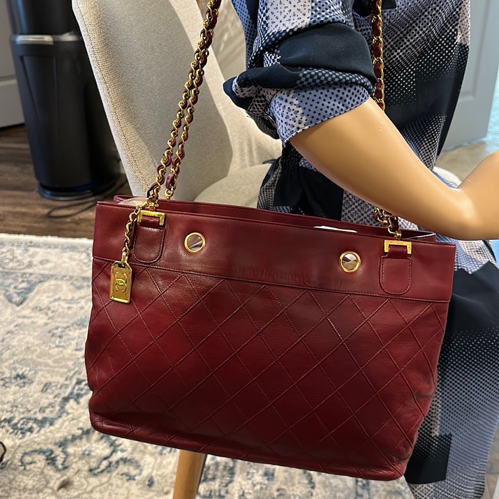 ❤️Chanel Quilted Leather Bow Bag ❤️ - Picture 5 of 17